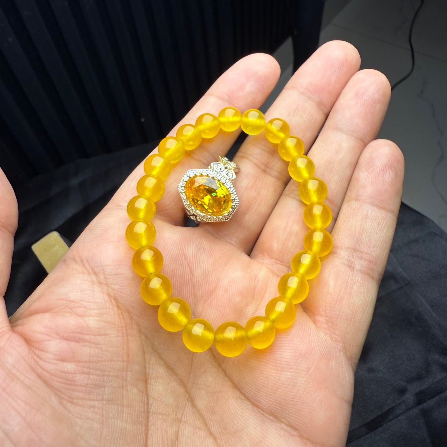 Yellow Aqeeq Bracelet with Pukrage Clone Ring – Stylish Stone Set