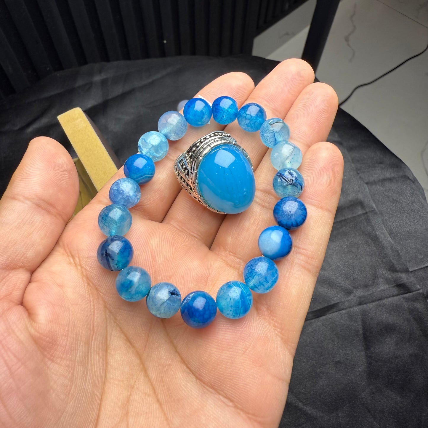 Blue Aqeeq Ring with Blue Stone Bracelet – Elegant Stone Set