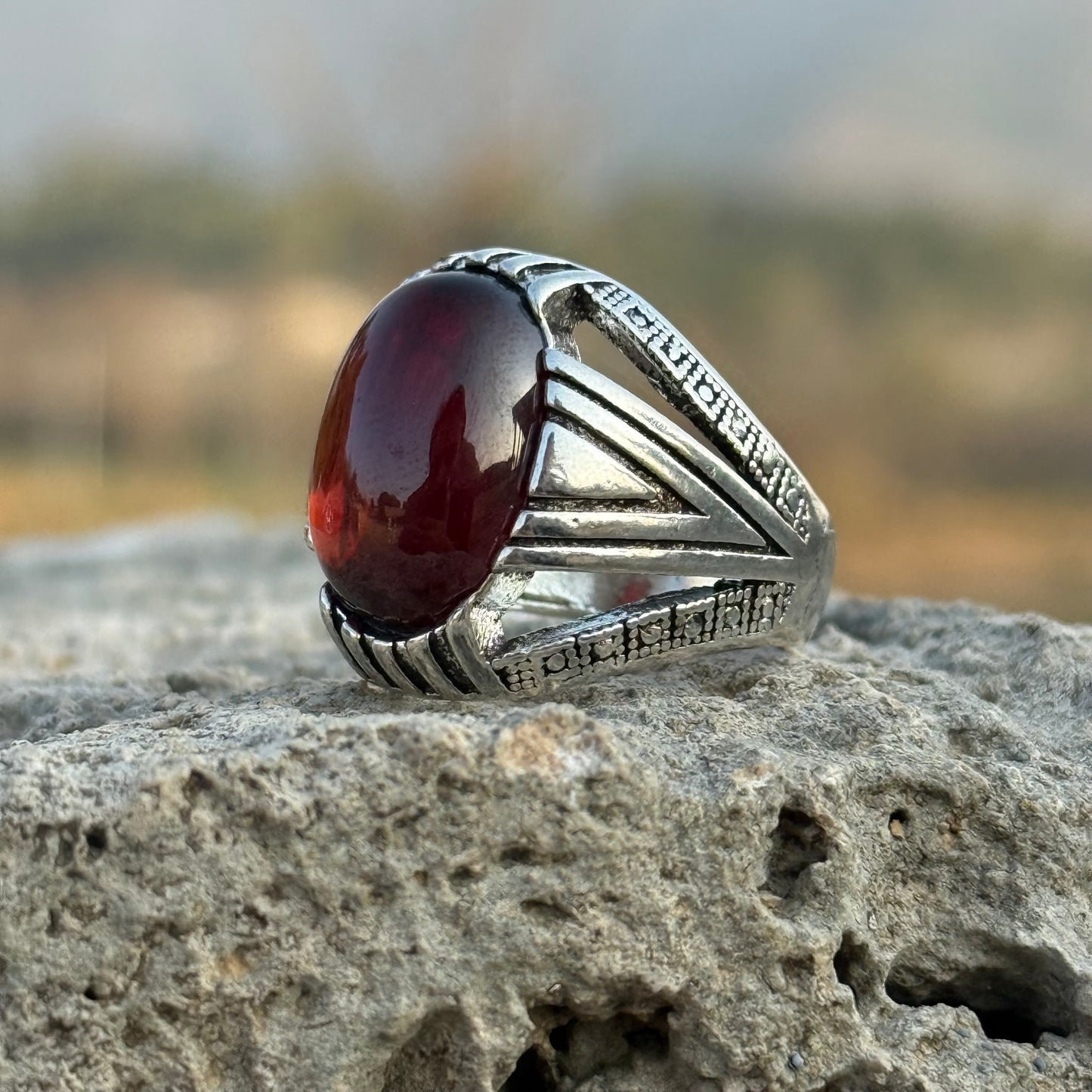 Special Combo — Anari Yaqoot Ring + 5 Top-Selling Attar Perfume Kit | Free Home Delivery