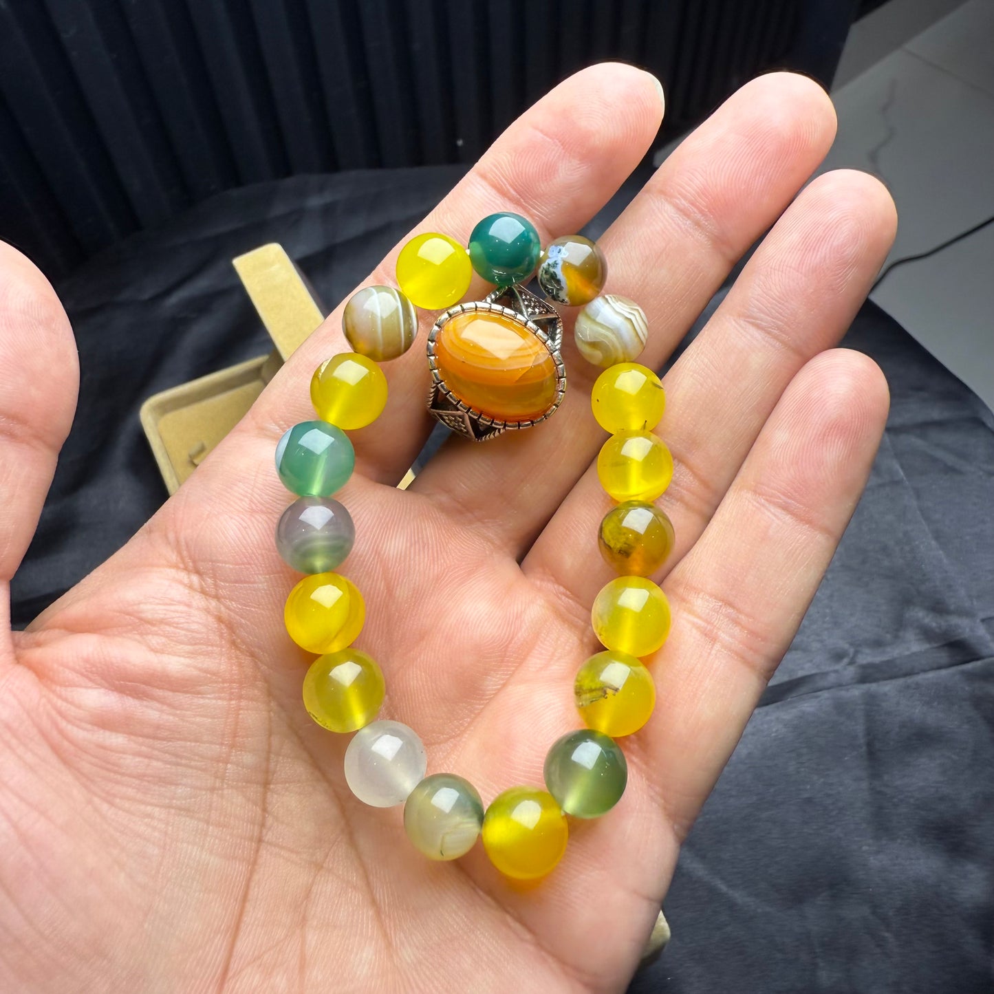 Yellow Aqeeq Mix Stone Bracelet with Yammni Aqeeq Ring – Premium Stone Set