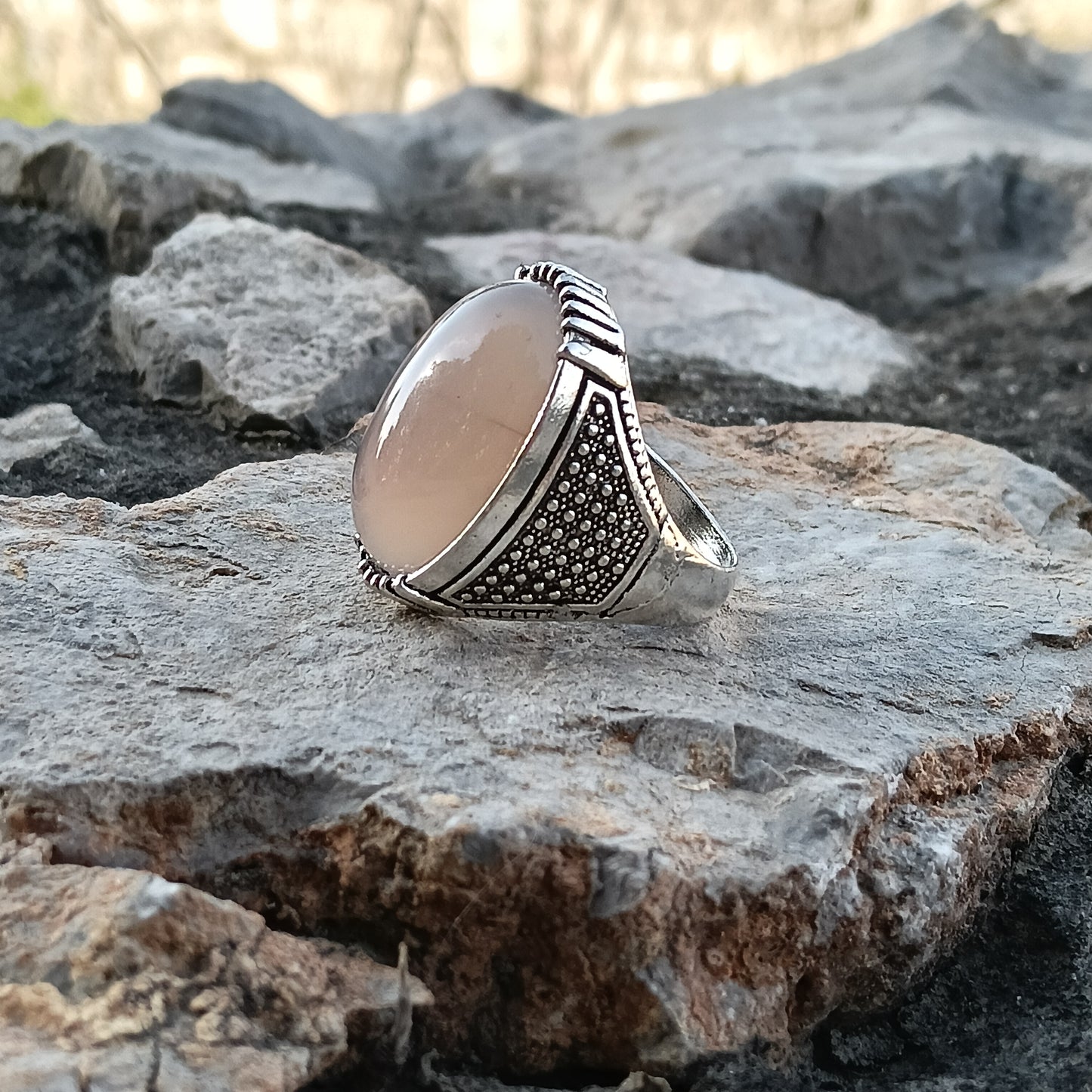 Elegant Dur Najaf Stone Ring