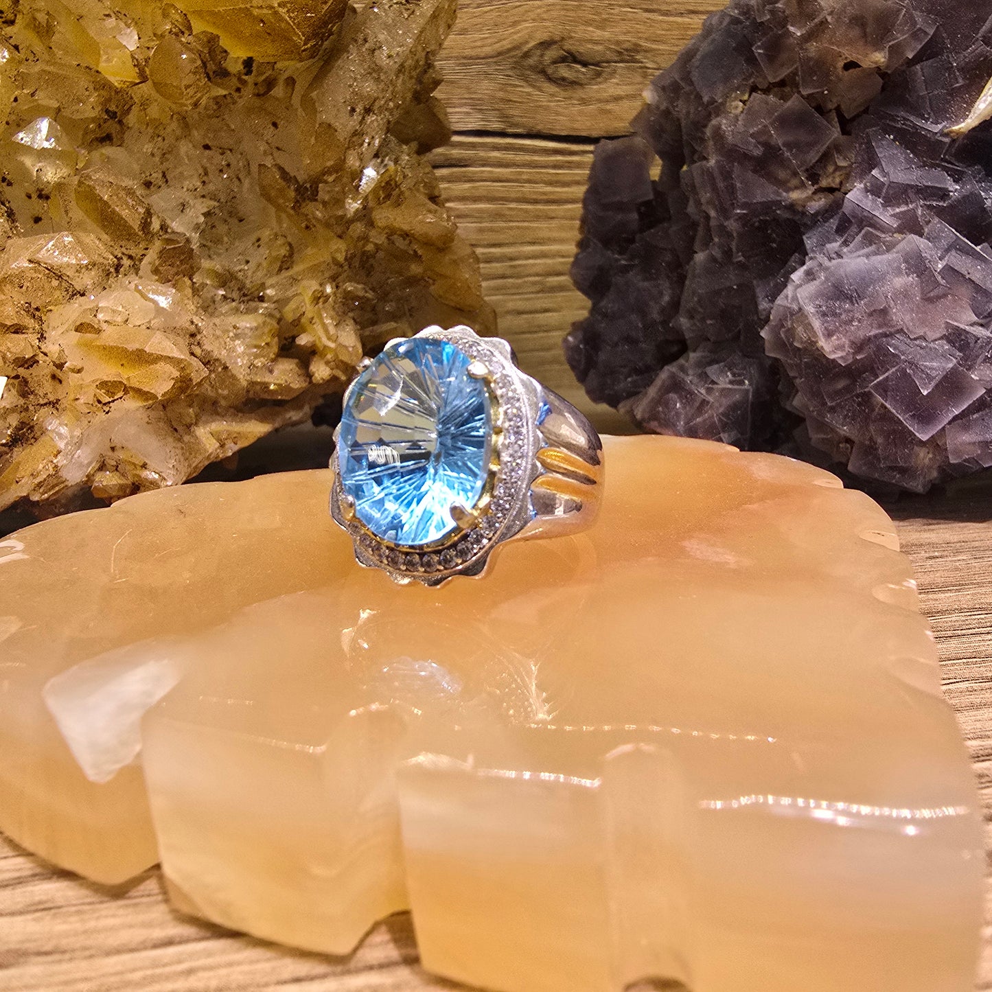 Swiss Topaz Stone Ring – Elegant & Timeless Design