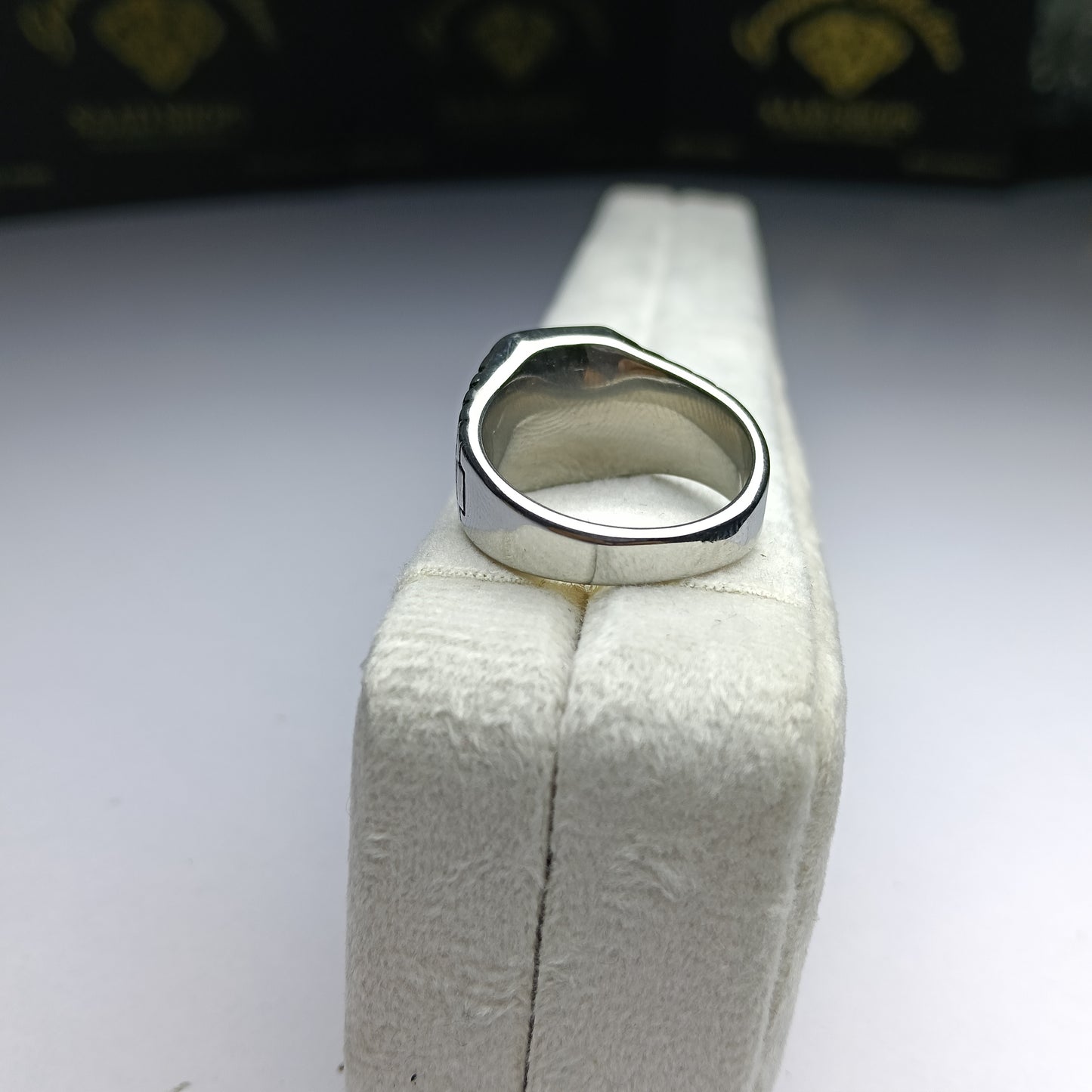 Silver Ring with Black Aqeeq Stone – Beautiful Handmade Design
