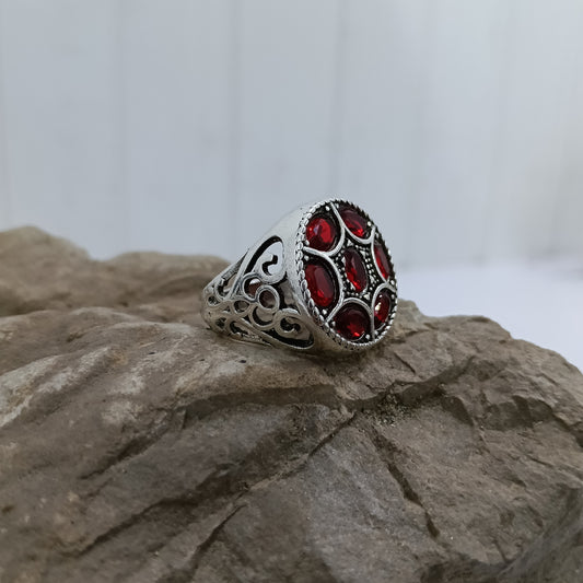 Ruby(yaqoot)clone Stone Ring – A Symbol of Love and Strength