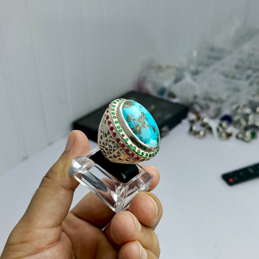 فیروزہ، زمرد اور یاقوت سے مزین خالص چاندی کی انگوٹھی – خوبصورتی اور روحانیت کا حسین امتزاجpayment advance
