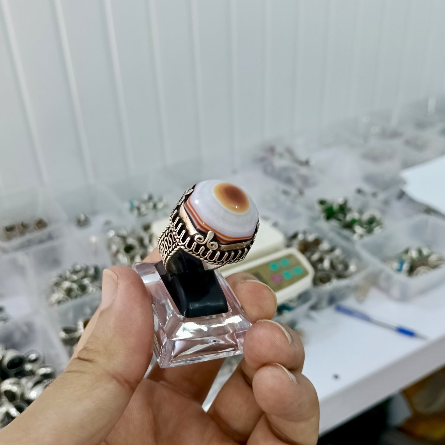 Rare Cat Eye Agate (Aqeeq) Stone Silver Ring – Unique Natural Beauty