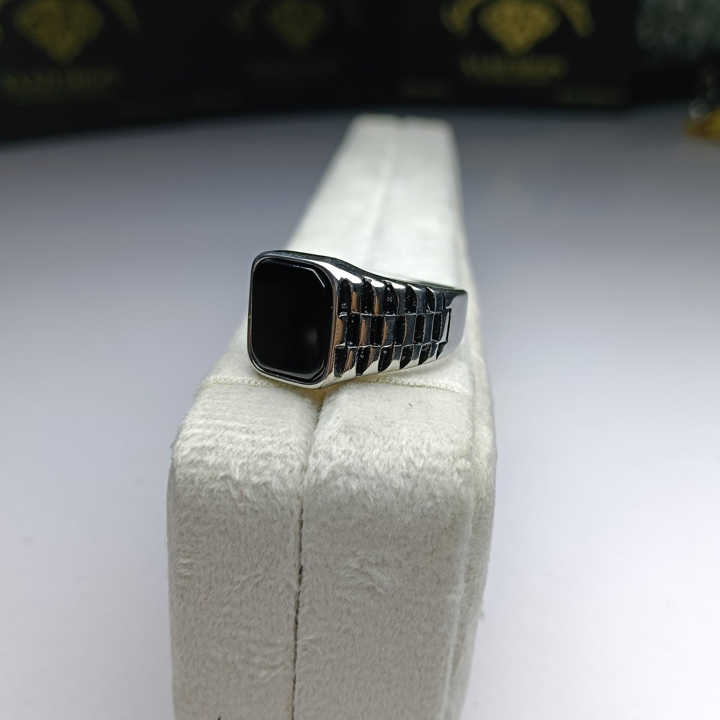 Silver Ring with Black Aqeeq Stone – Beautiful Handmade Design