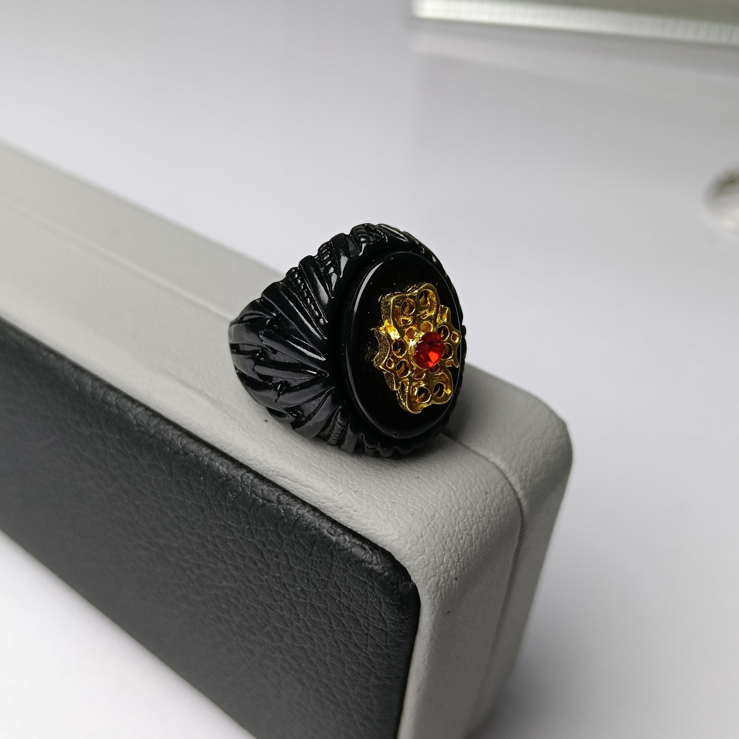 Beautiful Stunning Zircon Stone Ring – Order Now with Free Home Delivery