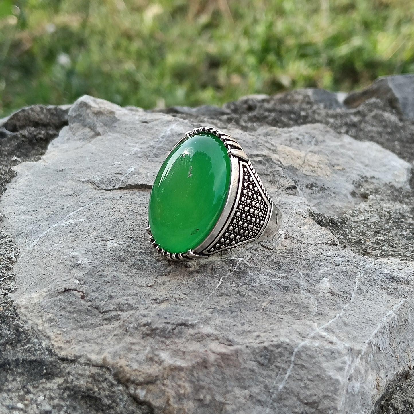 Beautiful Green Aqeeq stone Ring